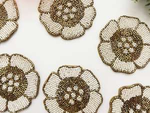 Sous-verres en perles de verre artisanales MS HANDICRAFT - Cadeaux religieux classiques pour l'église, portables, 4x4 pouces, avec support en polyester - Product Image 2