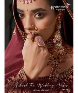 Mariage de luxe mariée LehengaCholi pour les femmes en rose avec broderie lourde et travail de paillettes - Product Image 5