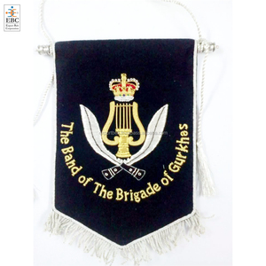 Bandera Bordada a Mano Ecológica para Banda de Marcha con Varilla para Colgar, Bandera Bordada Personalizada con Flecos de Hilo Dorado, Regalos - Product Image 1