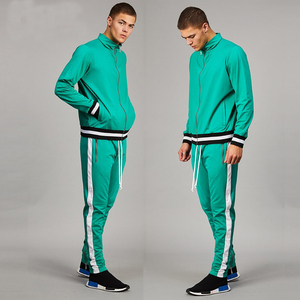 Chándal de gimnasio de lana de alta calidad para hombre, logotipo personalizado, entrenamiento de talla grande, aire, último conjunto de jogging para correr de invierno de Color sólido - Product Image 3