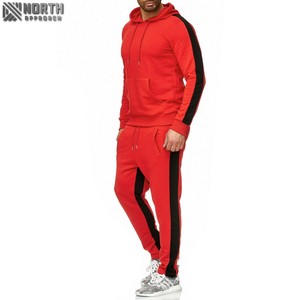 Conjunto de ropa deportiva de chándal de invierno para hombre con logotipo personalizado de alta calidad, pantalones cortos con capucha, pantalones de chándal estampados, chándal deportivo al por mayor - Product Image 1