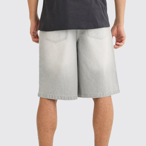 Shorts holgados para hombre, color gris claro, estilo jorts de mezclilla, corte relajado, cintura media, largo hasta la rodilla, diseño clásico de 5 bolsillos, mezcla de algodón. - Product Image 4