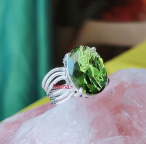 Anillo fino clásico de Plata de Ley 925 con piedra preciosa de peridoto de corte ovalado para fiesta de boda o joyería de aniversario al por mayor - Product Image 3