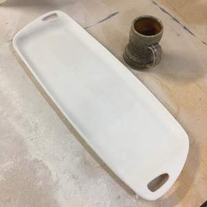 Plateau de service en céramique fabriqué à la main durable idéal pour un usage quotidien et des occasions spéciales avec style - Product Image 2