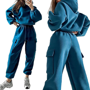 Conjunto Deportivo Informal Unisex de Moda Y2K, Sudadera con Capucha y Bolsillos, Pantalones Cortos de Manga Larga, 2 Piezas, 100% Algodón - Product Image 6