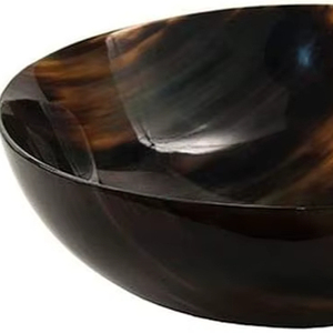 Tazón para Ensalada de Cuerno Pulido, Hecho a Mano, Orgánico, con Diseño Grabado, Ecológico, Ligero, Apto para Lavavajillas, Ideal para Fiestas - Product Image 1