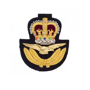 Venta al por mayor de alambre de lingotes bordado de alta calidad insignias de bordado hecho a mano insignias de moda - Product Image 4