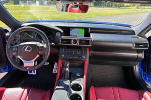 Lexus RC F 2017 Usado, 19900 Millas, 1 Dueño, Motor V8, Paquete Premium, Color Azul Mica Ultrasónico - Product Image 4