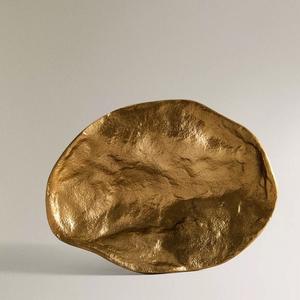 Bandeja para servir frutas secas de diseñador hecho a mano de lujo moderno Chapado en oro Mango de hoja Acabado martillado Mesa de boda - Product Image 4