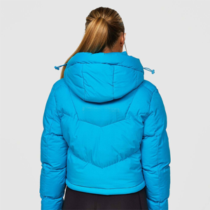 Blousons courts matelassés en tricot imperméables à capuche pour femmes avec doublure en nylon - Tendance et chaud pour les vêtements décontractés d'hiver - Product Image 3