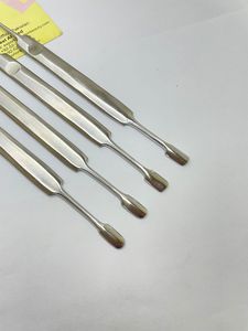 Coupe-cuticules en acier inoxydable avec poussoir à ongles Durable Qualité supérieure Logo personnalisé Soins des ongles personnels Toilettage Pousse-cuticules - Product Image 6