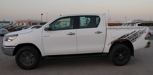 Para Hilux 2024 Sedan usado eléctrico Turbo automático asientos de cuero dirección izquierda - Product Image 4
