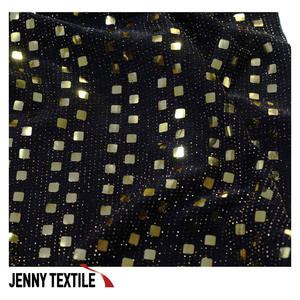 Tela Textil Premium Elástica de Alto Brillo con Tejido Artesanal Trans Spangle de Corea, 88% Nailon 6, 6% Spandex Metálico, para Costura y Decoración - Product Image 4