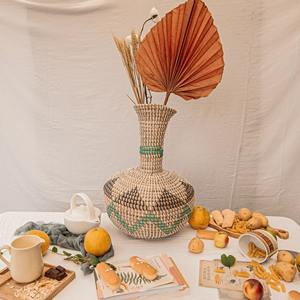 Vase tissé en jonc de mer Vase décoratif Fabriqué au Vietnam Matériau écologique pour la décoration intérieure et la décoration de la vaisselle En gros - Product Image 6