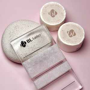 Ruban adhésif large pour outils de beauté en papier durable avec réservoir de rangement pratique pour la colle - Product Image 5