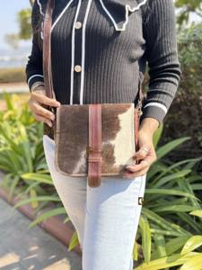 Nueva llegada bolso de mano de piel de vaca cuero Sling Bag Gypsy Boho Vintage hecho a mano estampado de leopardo occidental correa ajustable ligera - Product Image 4