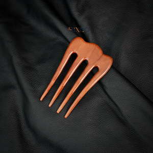 Fourches à cheveux en bois Longan de luxe faites à la main simples légèrement ondulées 4 broches pour chignon et cheveux longs femmes - Product Image 6