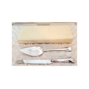 Ensemble de couteaux à gâteau en acier inoxydable robustes fabriqués en Inde, outil de cuisson à poignée en forme de coeur poli argenté - Product Image 1