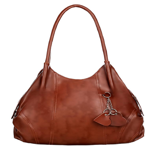 Fourre-tout en cuir marron polyvalent et spacieux avec une finition brillante et une bandoulière amovible, disponible au prix de gros. - Product Image 4