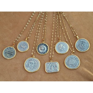Collar con Colgante de Diseño de Moneda Antigua, Chapado en Oro y Plata, para un Elegante Atractivo de Reventa - Product Image 2