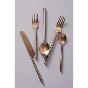 Juego de 4 Cubiertos de Acero Inoxidable con un Diseño Ligero y Duradero, Perfecto para Comidas Diarias o Festivas - Product Image 3