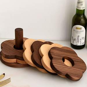 Juego de Posavasos de Madera de Caucho con Diseño Moderno en Forma de Flor, Soporte para Mesa de Hogar, Protección para Bebidas de Café y Té, Alfombrillas para Tazas Calientes - Product Image 4