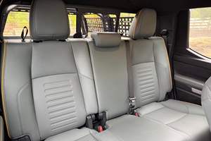 รถยนต์มือสอง ปี 2024 โตโยต้า ทาโคมา เทรลฮันเตอร์ ดับเบิ้ลแค็บ ขับเคลื่อน 4 ล้อ พวงมาลัยซ้าย/ขวา - Product Image 2