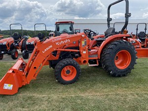Prix d'usine pour le tracteur à chenilles M7060 4WD avec moteur Cummins 10 CV à vendre à un prix très avantageux - Product Image 1