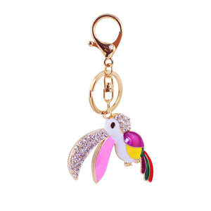 Porte-clés <span class=keywords><strong>Toucan</strong></span> en strass, alliage doré émaillé avec anneau fendu et fermoir mousqueton pour décoration de sac à main - Product Image 5