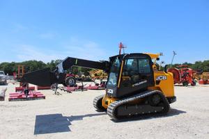 รถตักล้อยางตีนตะขาบ JCB 260T สีเหลือง รถตักขนาดเล็กแบบ Teleskid สำหรับงานก่อสร้าง - Product Image 5
