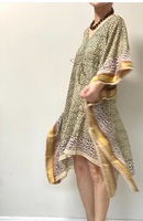 Robe-kaftan indienne Bagru en coton imprimé à col en V et manches courtes, avec bordure Zari, pour femme, écologique, lavable, style bohème, taille naturelle, type tablier