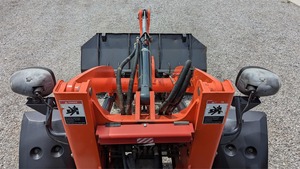 Cargadora de ruedas Kubota R530 2018-4,9 Ton-64,4 HP Diesel-Equipo compacto de construcción y manejo de materiales - Product Image 6