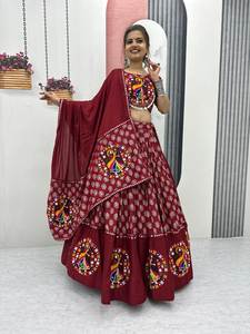 Navratri กาธิพิเศษทำงานร่วมกับกระจกลูกไม้ผ้าฝ้ายแท้ lehenga choli สำหรับงานแต่งงานแฟชั่นชาติพันธุ์และฟังก์ชั่นงานรื่นเริง - Product Image 4