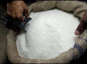 Mejor Precio Azúcar de Remolacha Refinado ICUMSA 45 100% Puro 100 Brix 10kg Envío Rápido Suministro al por Mayor Empacado en Bolsa Tipo Caramelo - Product Image 6