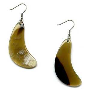 Pendientes Modernos Hechos a Mano con Cuerno de Vaca y Búfalo, Ecológicos - Product Image 1