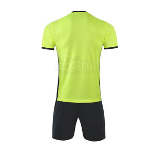 Camiseta de fútbol personalizada OEM, uniforme de sublimación de último diseño con impresión Digital para entrenamiento, nuevo logotipo/patrón - Product Image 3
