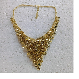 Collar en capas de cota de malla de latón elegante hecho a medida, hecho a mano y diseñado para hacer una declaración de estilo feroz. - Product Image 1