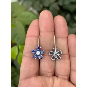 Pendientes Colgantes de Oro Blanco 925 con Tanzanita Natural, Diseño Floral para Boda con Rubí, Diamante y Perlas - Product Image 2