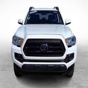 Camioneta Toyota Tacoma SR 2022 Usada en Excelentes Condiciones - Product Image 1