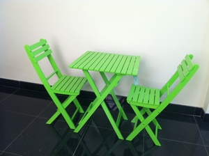 Ensemble de meubles de jardin commerciaux de luxe Table à 2 chaises de haute qualité pour restaurants en plein air en bois de fournisseur du Vietnam - Product Image 3