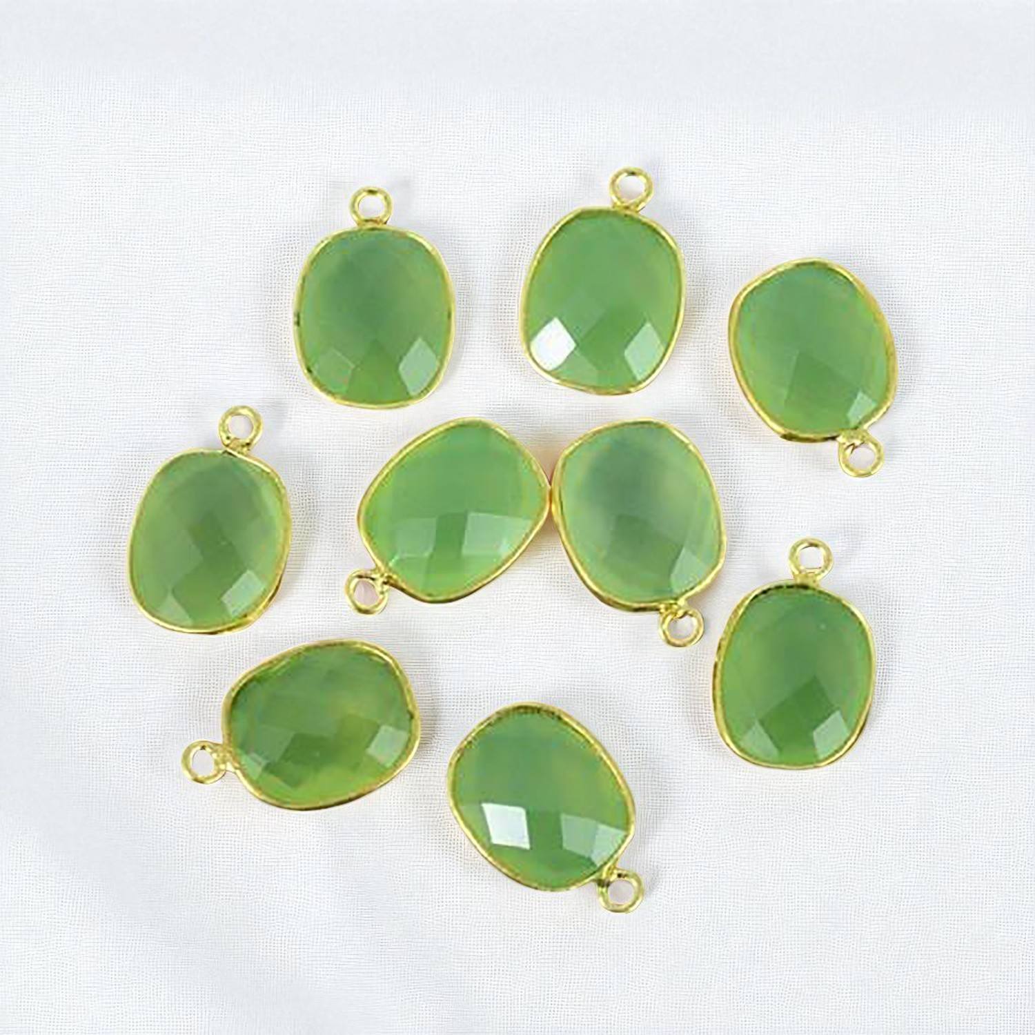 พลอยคาลซิโดนีสีเขียว