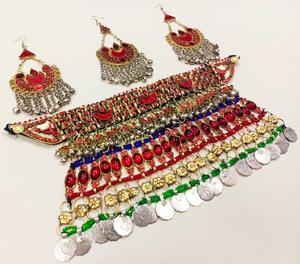 Conjunto de joyería de tres piezas de acero inoxidable tribal afgano étnico hecho a mano para mujer, diamantes de imitación de cristal, cuentas multicolores colgantes - Product Image 2