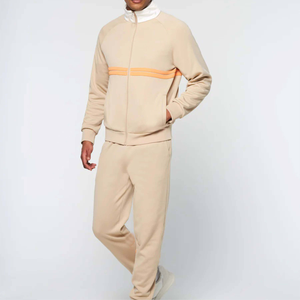 Ensemble de survêtement personnalisé de couleur unie de qualité supérieure pour hommes ensemble de jogging à fermeture éclair et à col rond avec cordon de serrage à la taille pantalon de survêtement - Product Image 1