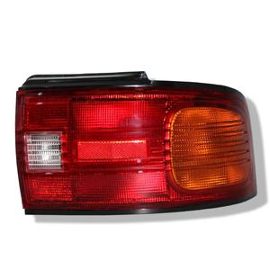 Mazda 323 1992-1994 berlina a destra Stop Stripe tipo - Product Image 1