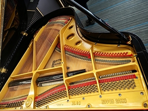 เปียโนแกรนด์ Yamaha G2 สีดำ รุ่นประสิทธิภาพสูง 3 แกรนด์ ดีไซน์คลาสสิก สำหรับการแสดงบนเวทีและในสตูดิโอ ให้เสียงอะคูสติกที่ไพเราะ G2 G3 G4 G5 G6 - Product Image 4