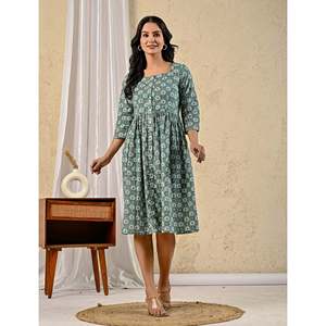 Robe en coton imprimée à la main Green Jaal, décontractée et élégante, longueur genou, col carré, boutons sur le devant, tailles XS à 5XL, respirante - Product Image 4