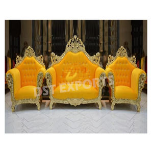 Juego de sofá de boda moderno profesional en madera tratada de estilo Maharaja Tamaño y color personalizables - Product Image 1