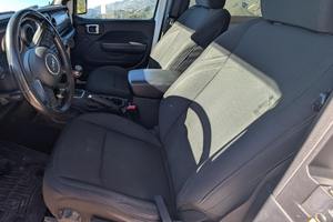 Jeep Wrangler Sport 4x4 2020 d'occasion propre, boîte manuelle 6 vitesses - Product Image 4