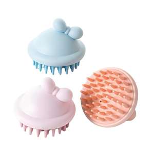 Cepillo <span class=keywords><strong>de</strong></span> Masaje para Cuero Cabelludo Húmedo y Seco con Diseño <span class=keywords><strong>de</strong></span> <span class=keywords><strong>Caperucita</strong></span> <span class=keywords><strong>Roja</strong></span>, PP TPR, Limpieza Profunda, Empaquetado en Blister, Skylark - Product Image 1