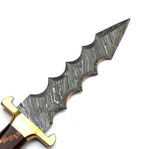 Couteau Bowie en acier Damas fait à la main personnalisé couteau de chasse à manche en bois avec étui en cuir - Product Image 4